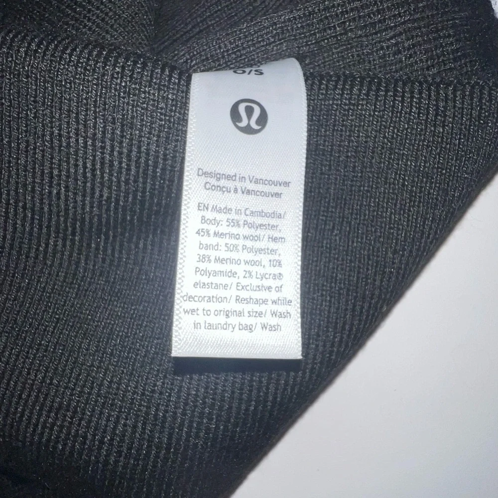 Lululemon Warm Revelation Beanie Black O/S